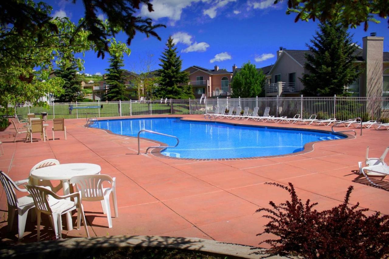 Tennis Court Condo جاردن سيتي المظهر الخارجي الصورة